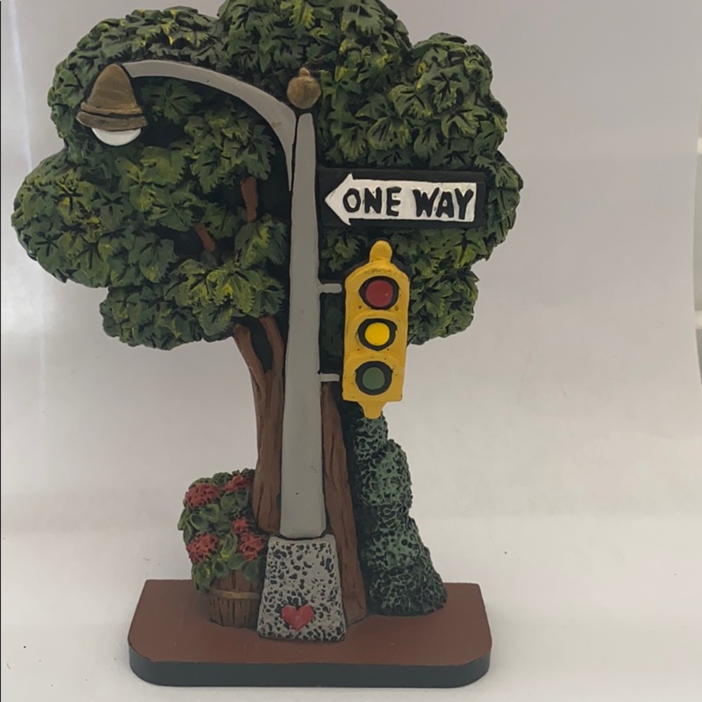 Brandywine Collectibles Streetlight/ Tree